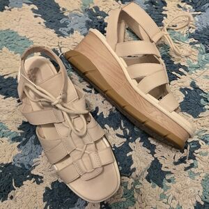 Sorel Joanie Lace Up Cream Wedge Sandal Size 9.5